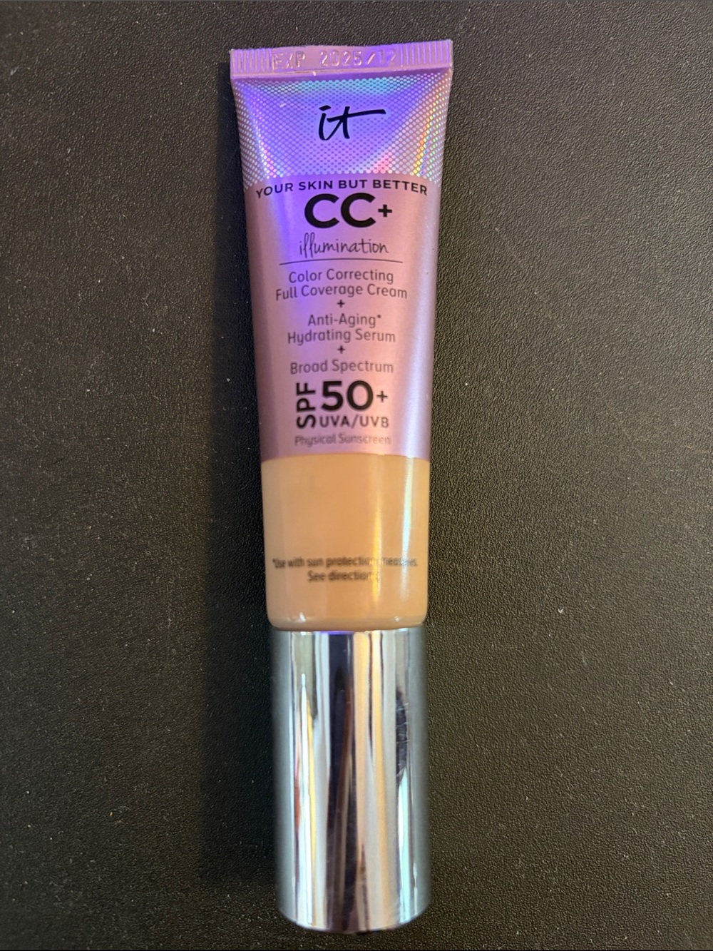 IT Cosmetics Your Skin But Better CC+ Illuminating Cream SPF 50+ - Medium Tan